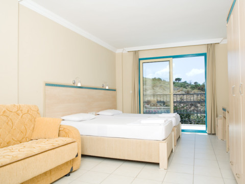 SIESTA BEACH HOTEL