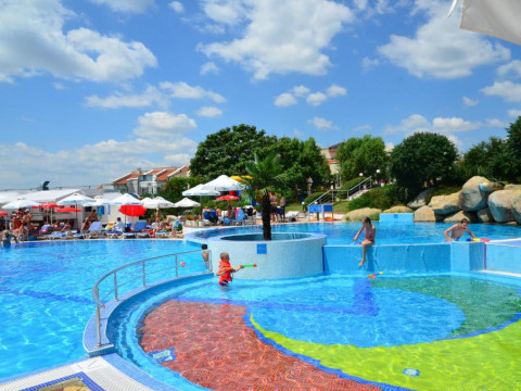 Sineva Beach
