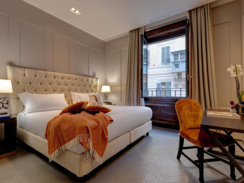 Singer Palace Hotel