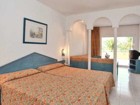 Sirenis Seaview Country Club
