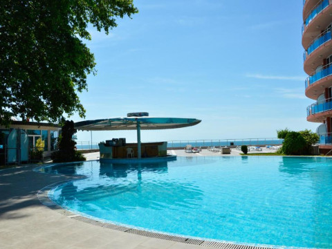 SIRIUS BEACH HOTEL