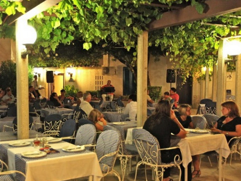 Slovenska Plaza 3*