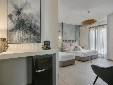 Socrates Apartments