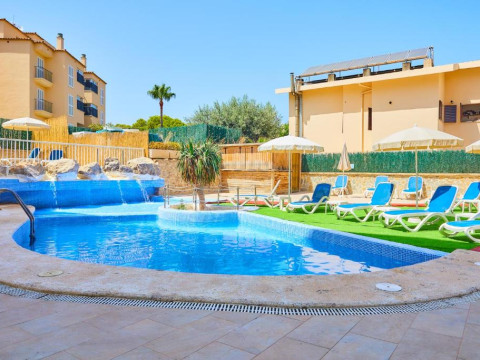 Sol y Mar Apartments