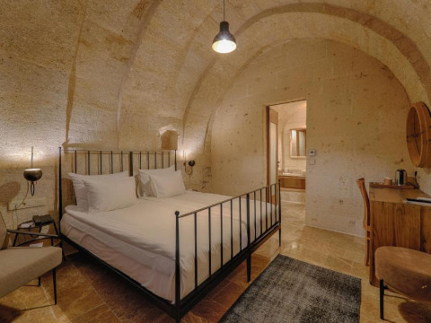 Solem Cave Suites