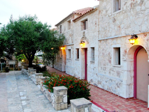 Spasmata Village