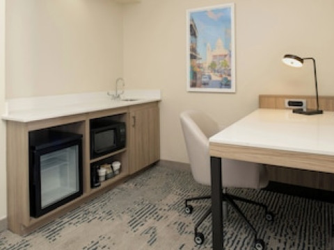 SPRINGHILL SUITES BY MARRIOTT NEW ORLEANS WAREHOUSE ARTS DISTRICT