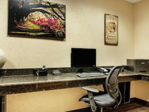 ST CHARLES COACH HOUSE, ASCEND HOTEL COLLECTION