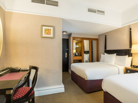 ST ERMINS HOTEL