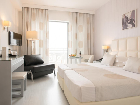St. George Hotel Spa & Golf Beach Resort