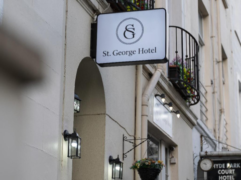 St George Paddington Hotel