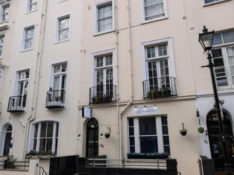 St George Paddington Hotel