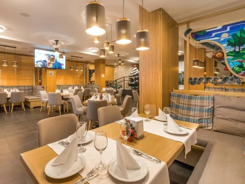 ST. GEORGE SKI & HOLIDAY