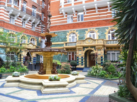 St James Court A Taj Hotel