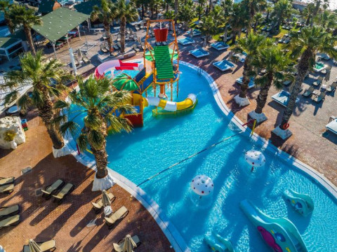Star Beach Village & Water Park