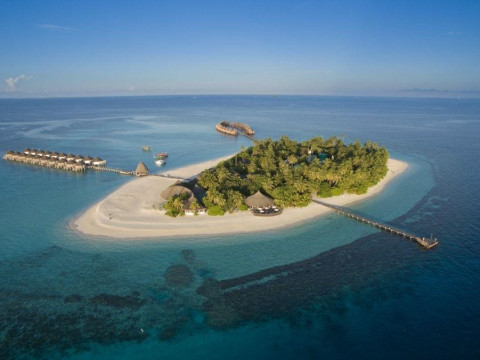Angaga Island Resort & Spa