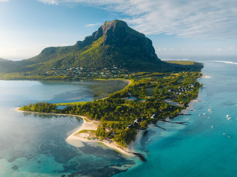 Paradis Beachcomber Golf Resort & Spa
