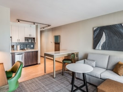 STAYBRIDGE SUITES DALLAS MARKET CTR LOVE FIELD