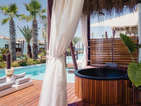 STELLA ISLAND LUXURY SUITES & SPA Adults only 15+
