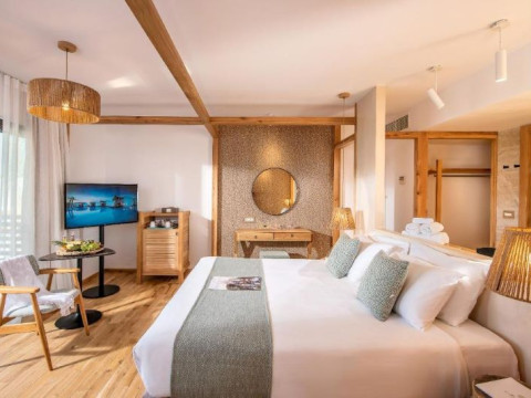 STELLA ISLAND LUXURY SUITES & SPA Adults only 15+