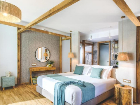 STELLA ISLAND LUXURY SUITES & SPA Adults only 15+