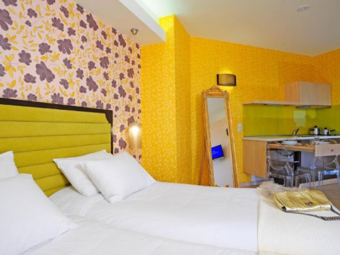 STERIS ELEGANT HOTEL APARTMENTS