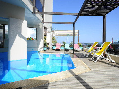 STERIS ELEGANT HOTEL APARTMENTS