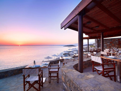 ST.NICOLAS BAY RESORT HOTEL & VILLAS