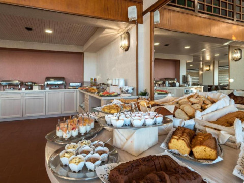 Strada Marina Hotel