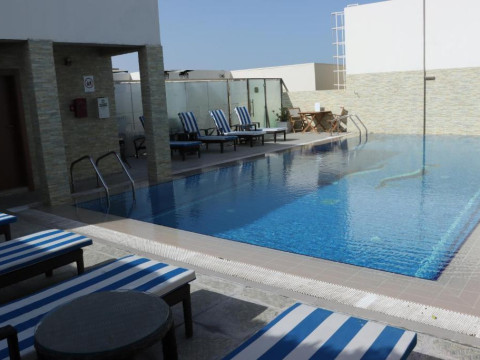 Strato Hotel by Warwick
