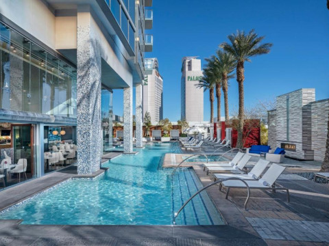 StripViewSuites at Palms Place