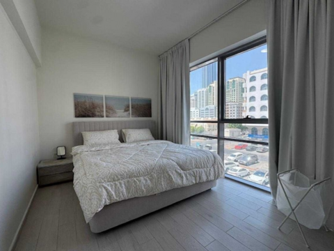 Stylish Downtown Deluxe 1-bedroom Fully Furnished Apartment