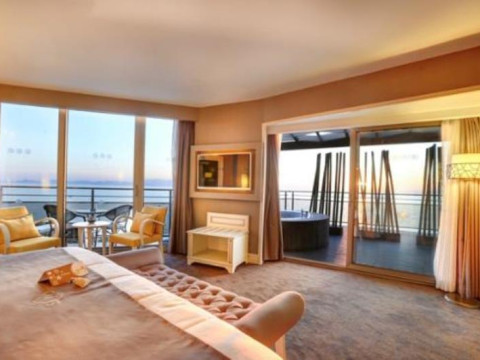 SUHAN SEAPORT 360 HOTEL