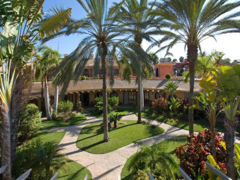 Suites and Villas by Dunas