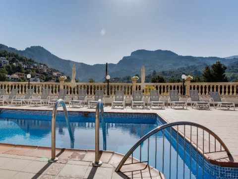 Suliar Palace