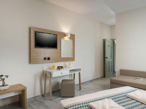 Summer Beach Hotel