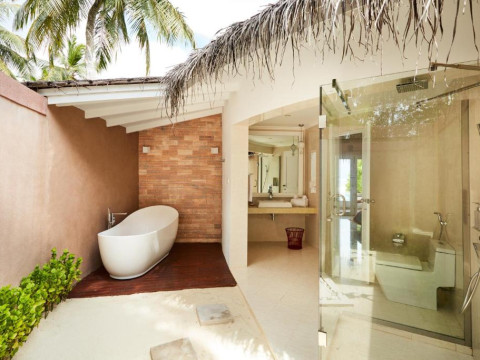 Sun Siyam Vilu Reef Resort