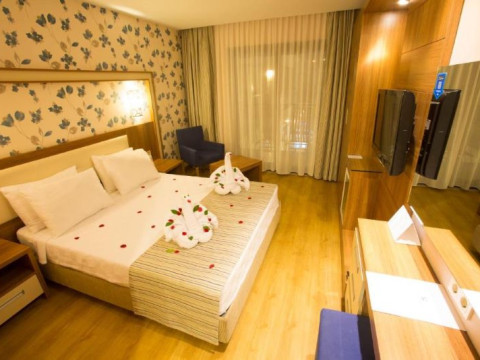 SUNDIA BY LIBERTY OLUDENIZ