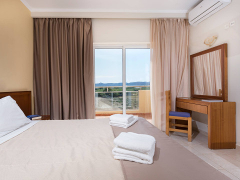 SUNNY BAY HOTEL