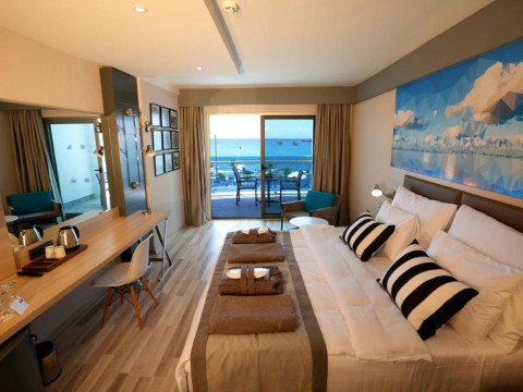 Sunprime C-Lounge - Adult Only