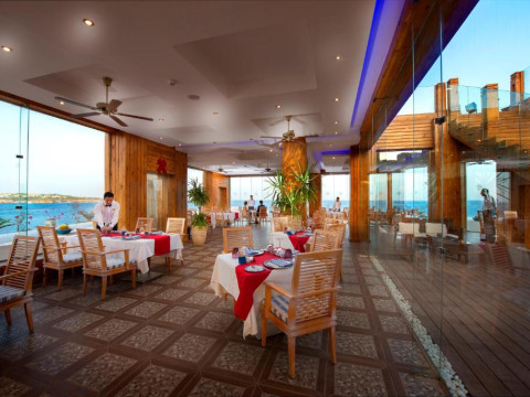 SUNRISE GRAND SELECT ARABIAN BEACH RESORT_