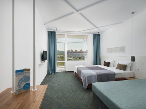 SUNRISE BLUE MAGIC RESORT