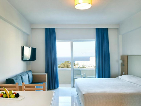 Sunrise Oasis Hotel