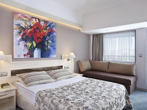 Sunrise Resort Hotel