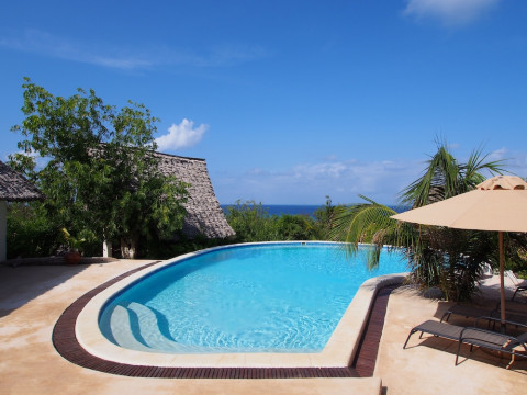 SUNSHINE MARINE LODGE