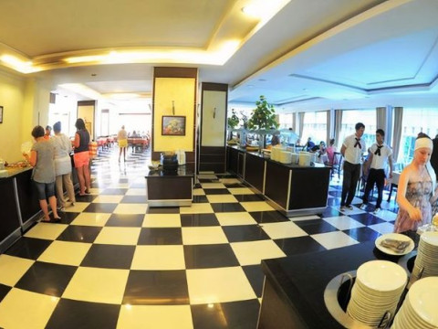 SUNSTAR BEACH HOTEL