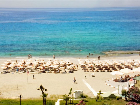 SUNSTAR BEACH HOTEL