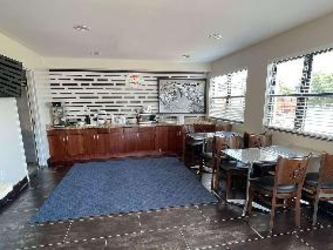 SUPER 8 BY WYNDHAM LINDENHURST