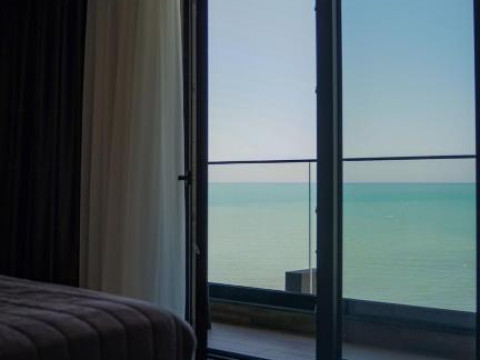 Hotel And Spa Supreme