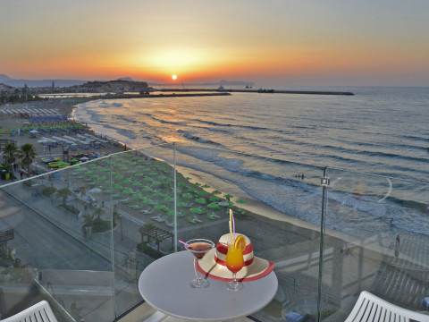 SWELL BOUTIQUE HOTEL